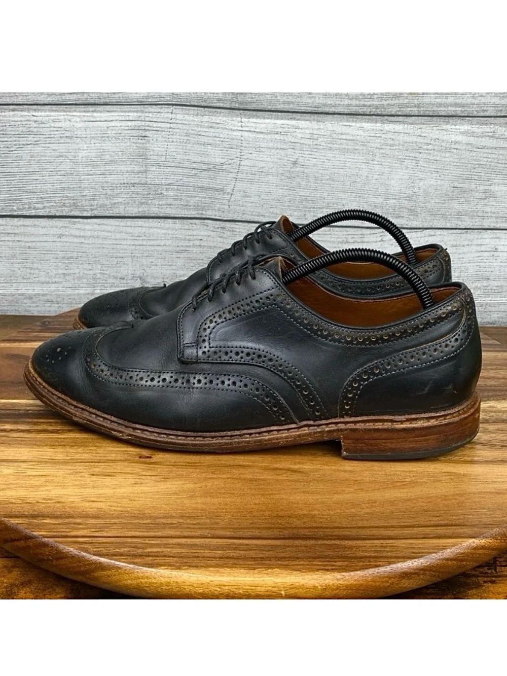Allen Edmonds Alumnus Wingtip Oxford Black Leather Men’s Shoe Size 10